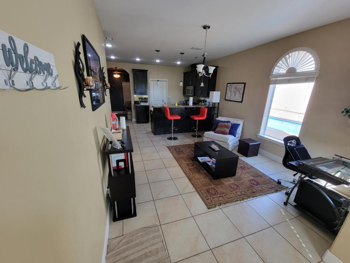 Modern, Private, Smart 4 Bedroom Condo In Desirable Location In Mcallen With Pool! Εξωτερικό φωτογραφία