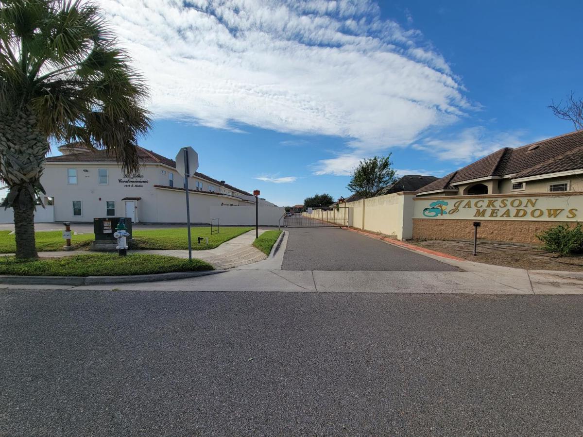 Modern, Private, Smart 4 Bedroom Condo In Desirable Location In Mcallen With Pool! Εξωτερικό φωτογραφία
